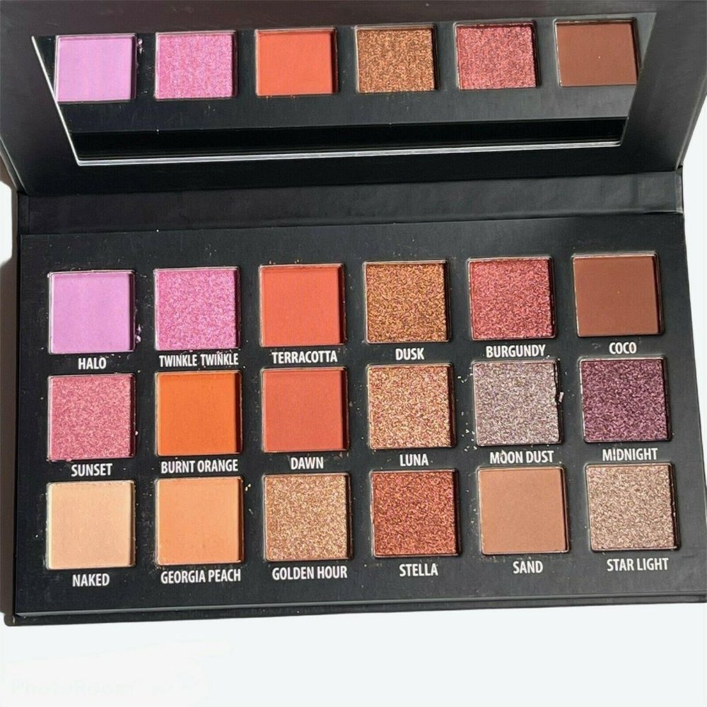 KAB Cosmetics DAY + NIGHT Eyeshadow Palette 18 Sha